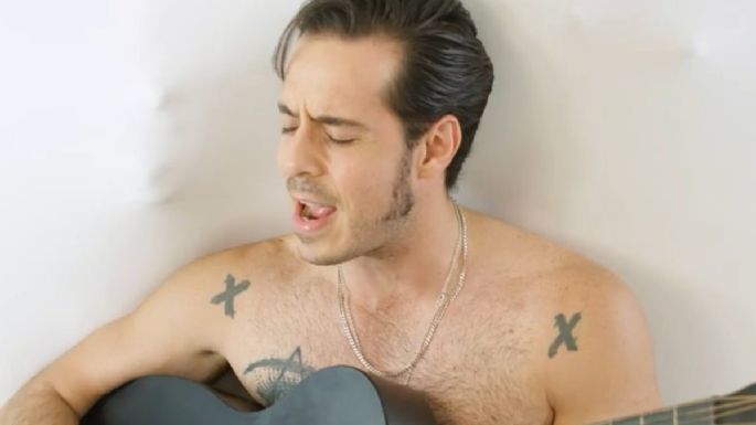 José Madero se DESNUDA para su nuevo sencillo 'Mercedes' (VIDEO)