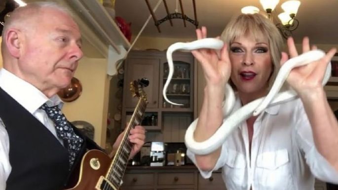 King Crimson: Robert Fripp versiona 'Toxic' de Britney Spears junto a su esposa Toyah