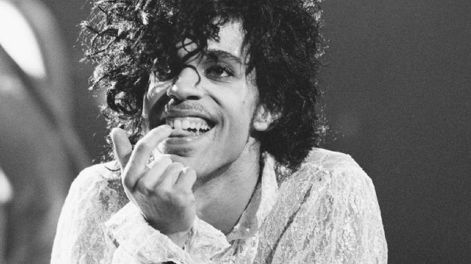 Prince temía que 'Purple Rain' sonará igual que Journey; esta es la historia detrás de su éxito