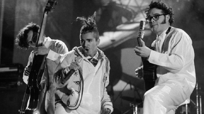 Café Tacvba se BURLA con MEMES de su equipo robado por Sonido Fania 97