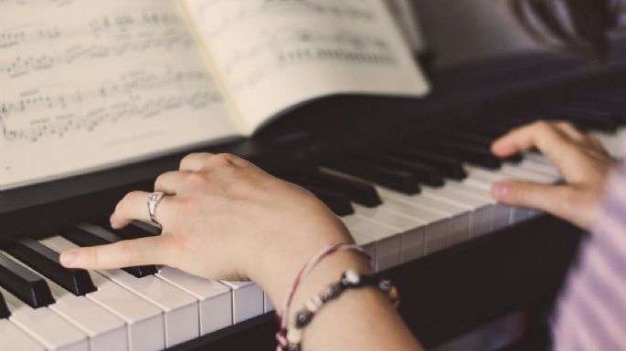 5 canales de YouTube para aprender a tocar piano GRATIS