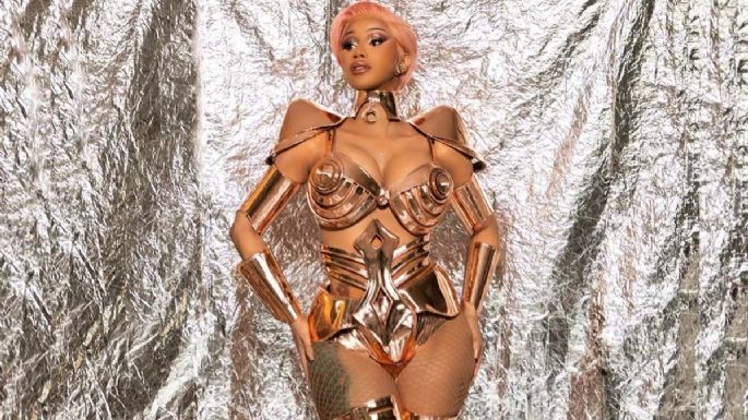 Cardi B anuncia su segundo embarazo y lo presume en increíble performance en los BET 2021