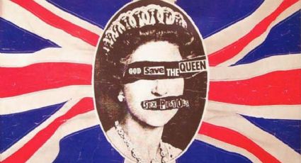 'God Save The Queen': La presentación de los Sex Pistols en el Río Támesis que insultó a la Reina Isabel II
