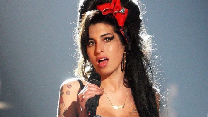 Padres de Amy Winehouse anuncian la llegada de un NUEVO disco póstumo