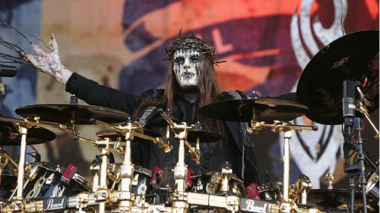 Joey Jordison: La ATERRADORA historia de la máscara del baterista original de Slipknot