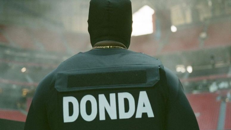 Kanye West dice que Universal publicó 'Donda' sin su aprobación, ¿lo bajará de streaming?
