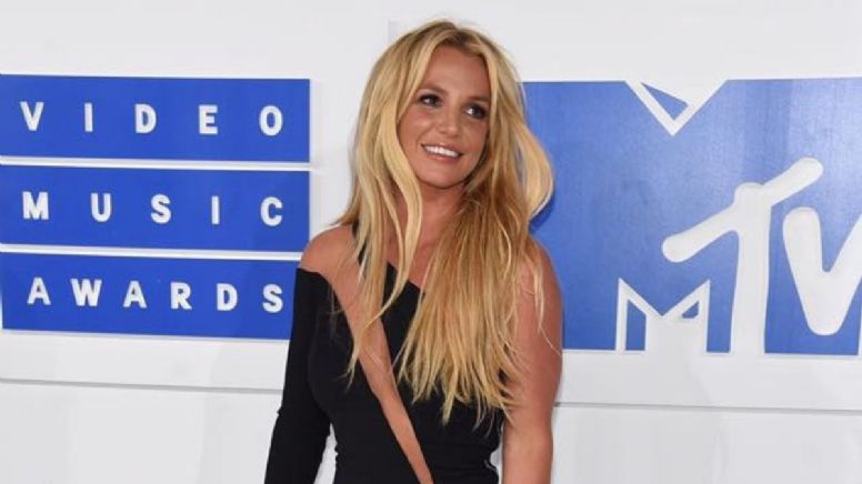 Padre de Britney Spears busca EXTORSIONAR con 2 millones de dólares para terminar con la tutela