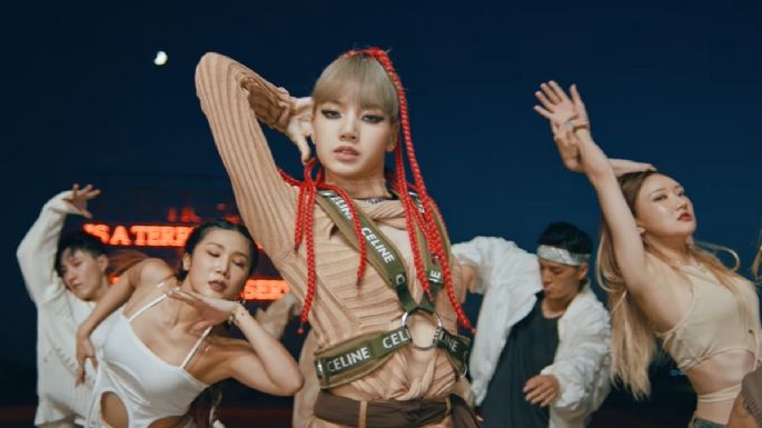 Lisa demuestra su talento en el baile en el video de 'Money' y sus compañeras BLACKPINK terminan enamoradas