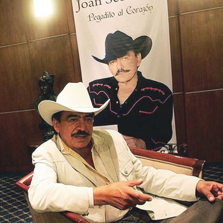 Joan-Sebastian-Lucero-enamorado