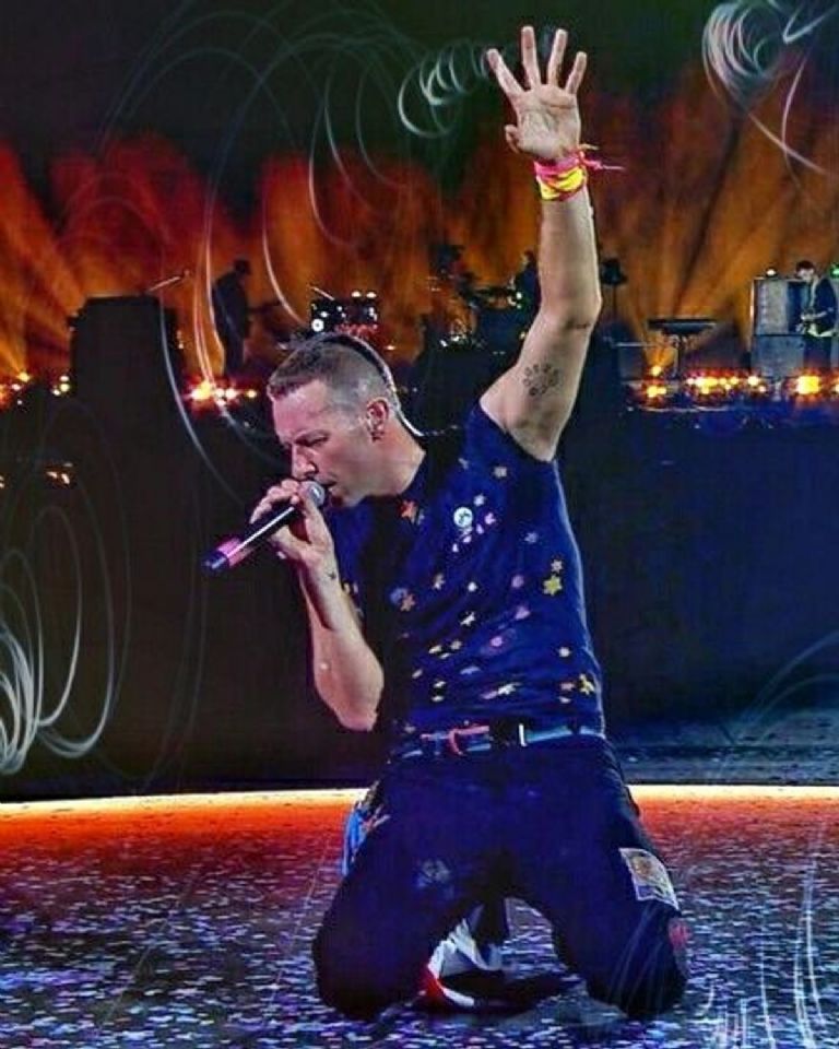 Chris Martin sufre grave enfermedad y Coldplay cancela sus conciertos y lo que queda de gira