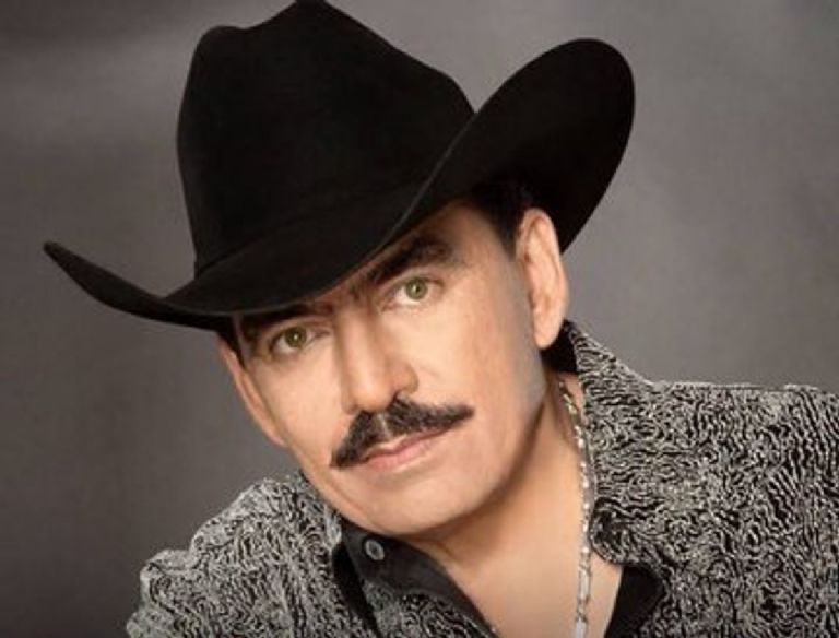 Un idiota es la canción que Joan Sebastian escribió pensando en Maribel Guardia