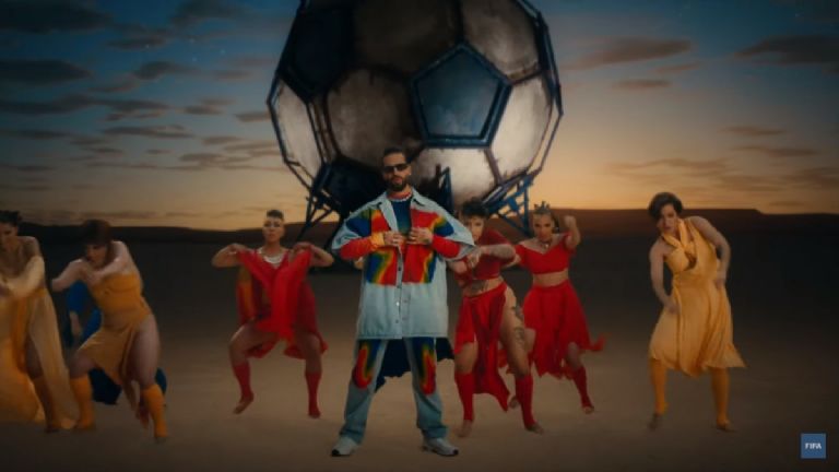 La nueva canción del Mundial de Qatar en la que aparece Maluma se llama Tujoh Taka y esta es su letra