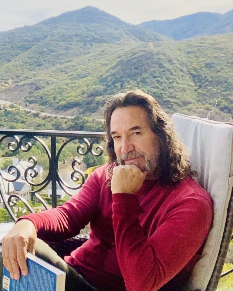 Si no te hubieras ido tiene un significado que no te imaginabas. Te contamos qué significa esta canción tan popular de Marco Antonio Solís