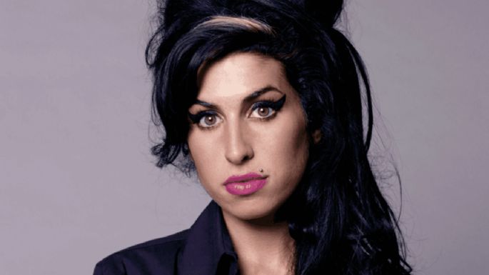 ¿Qué era lo que tomaba Amy Winehouse en sus conciertos?