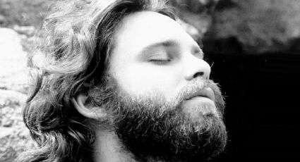 Los poemas ocultos de Jim Morrison que superan cualquier canción de The Doors