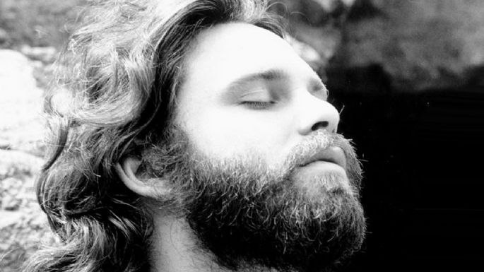 Los poemas ocultos de Jim Morrison que superan cualquier canción de The Doors