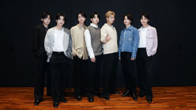 BTS: ARMY tacha de xenofóbico a presentador de Grammys 2022 por este comentario hacia Bangtan