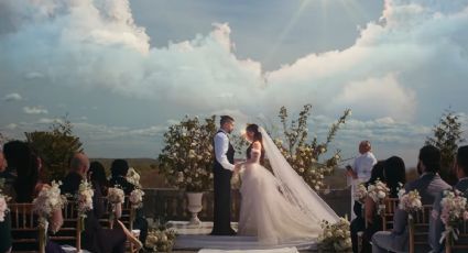 Bad Bunny se casa con su novia Gabriela Berlingeri | VIDEO