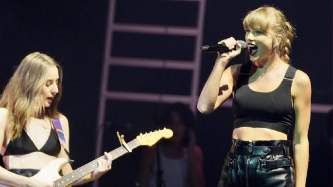 Taylor Swift reaparece en el escenario y canta versión inédita de ‘Love Story’