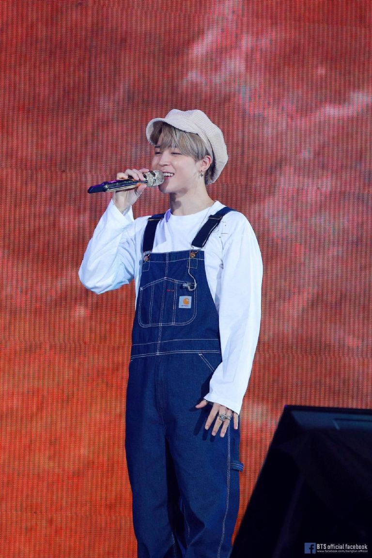 Jimin BTS Cuánto mide cuánto pesa