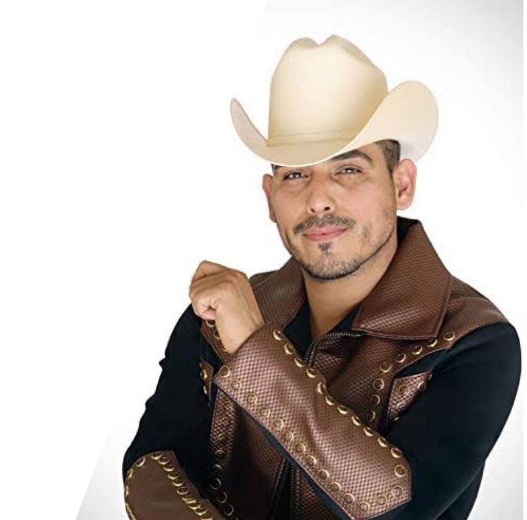 Espinoza Paz música tiktok