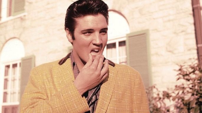 ¿Cómo fue la muerte de Elvis Presley?