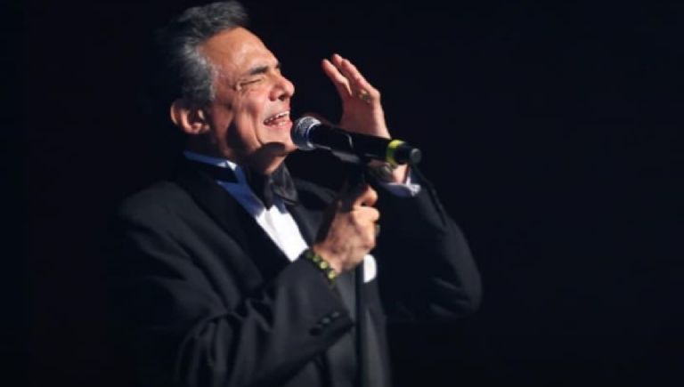 José-José-voz-cantante