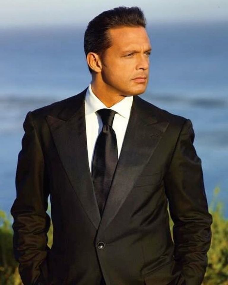 luis-miguel-canciones-15-septiembre-independencia-mexico