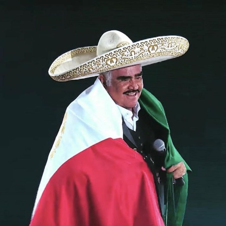 Aca-entre-nos-vicente-fernandez-historia-trágica