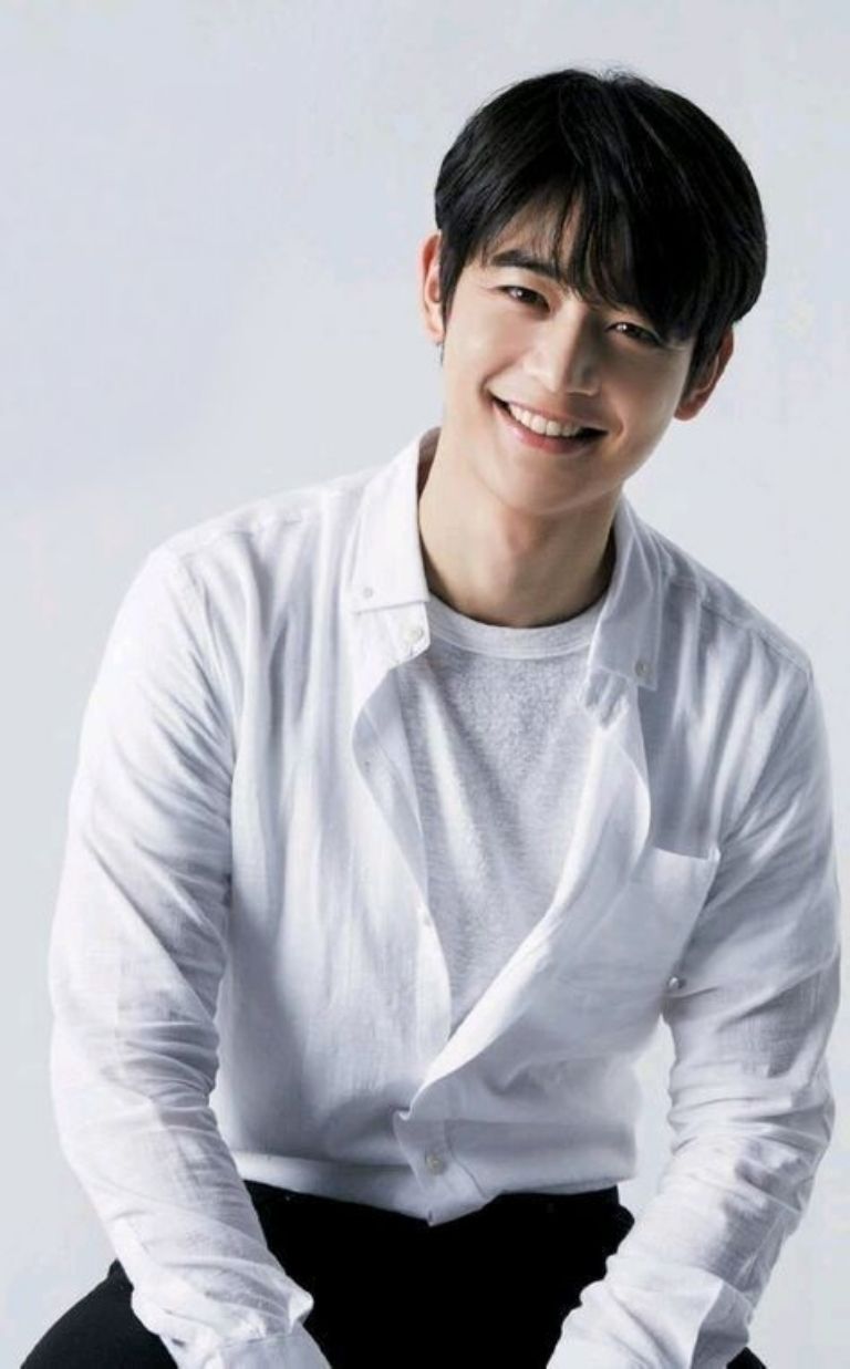 Choi-Min-Ho-SHINee-fotos-sonrisa