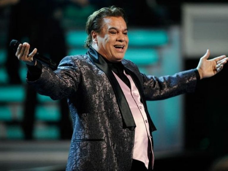 Estas canciones de Juan Gabriel te ayudarán a salir del clóset con orgullo