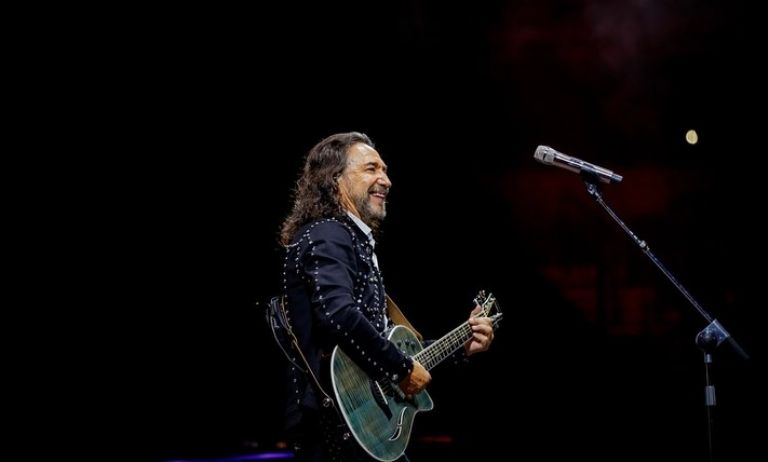 Marco Antonio Solís tiene varias canciones para ese infiel