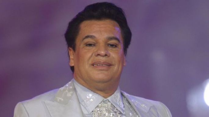 5 canciones de Juan Gabriel para escuchar mientras lavas las ventanas