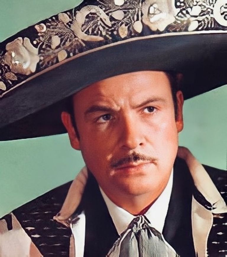 Ponte a hacer la limpieza profunda de tu casa con estas canciones que interpretó Antonio Aguilar