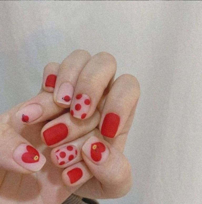 Si amas el kpop y a BTS hazte estos diseños de uñas en tu manicura
