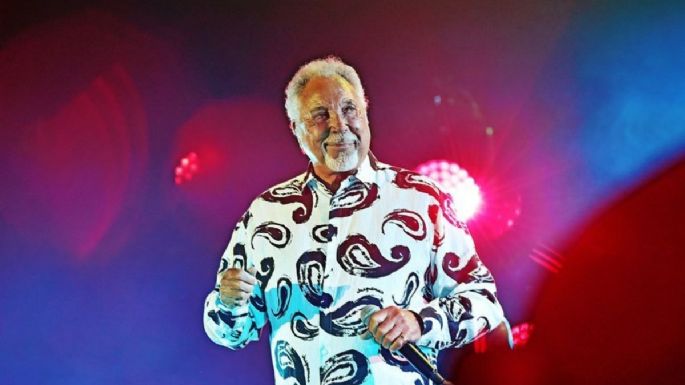 Tom Jones regresa a México con su gira “Ages & Stages Tour”: fechas, boletos y todo sobre su concierto
