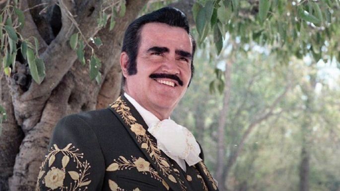 Vicente Fernández tiene las mejores canciones para escuchar mientras planchas tu ropa