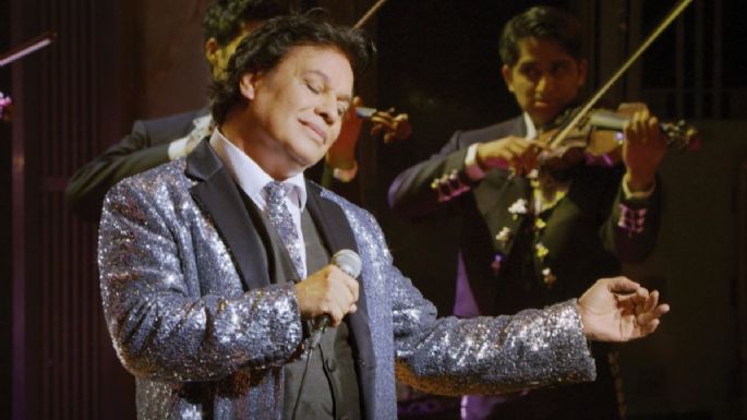 Canciones de Juan Gabriel perfectas para escuchar si tu amigo está sufriendo por amor