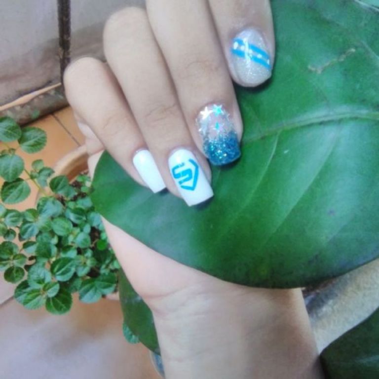 manicura inspirada en Super Junior para ELF