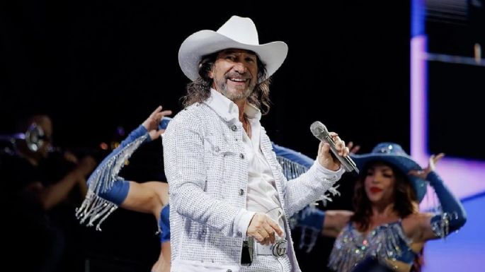 La canción de Marco Antonio Solís 'El Buki' que te hará llorar en esta Navidad por su letra