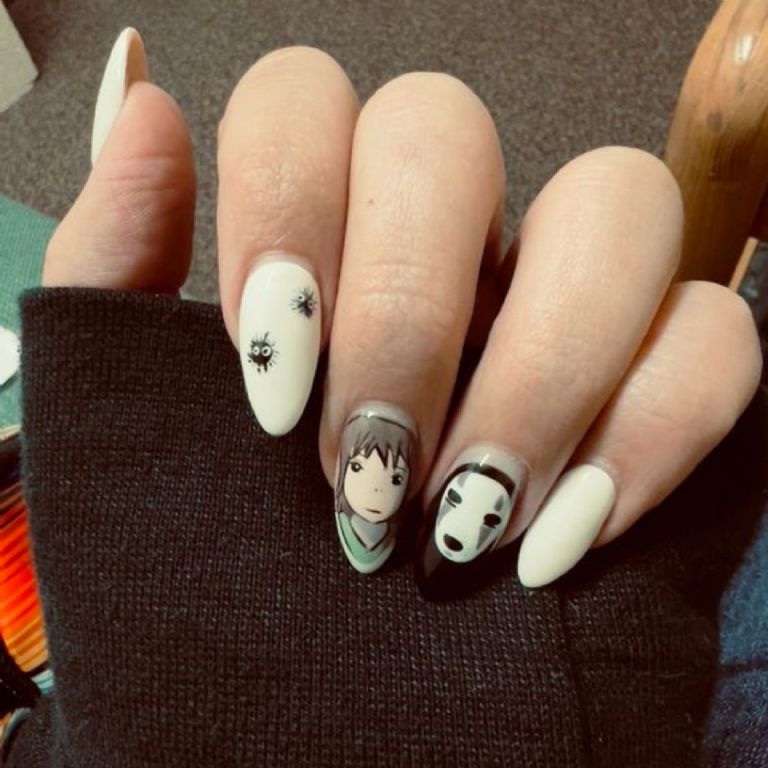 diseño de uñas kawaii de El viaje de Chihiro 