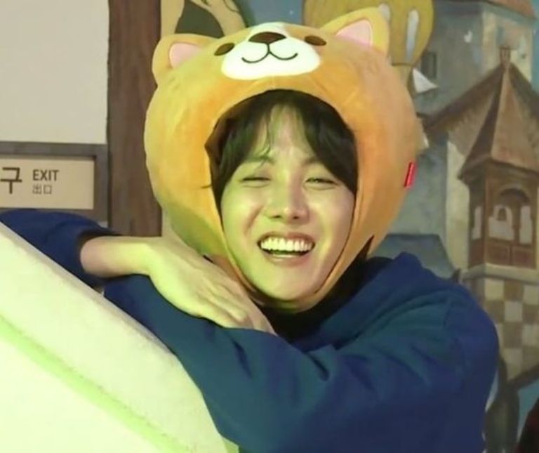 J Hope BTS sonrisa bonita