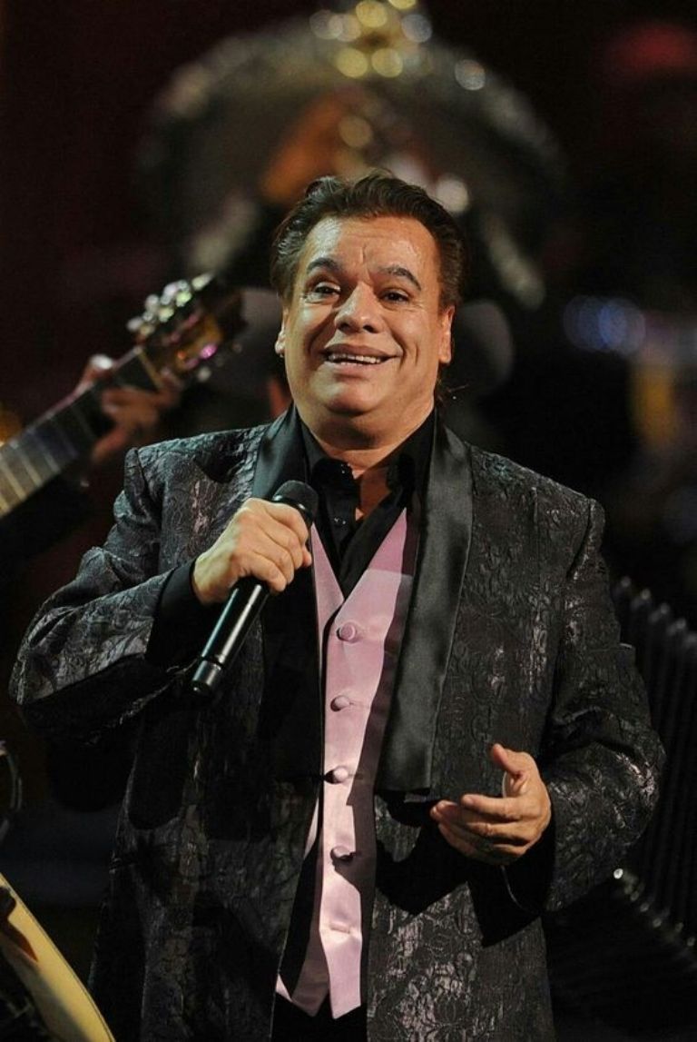 Dedícale a ese mal amor la canción Se me olvidó otra vez de Juan Gabriel