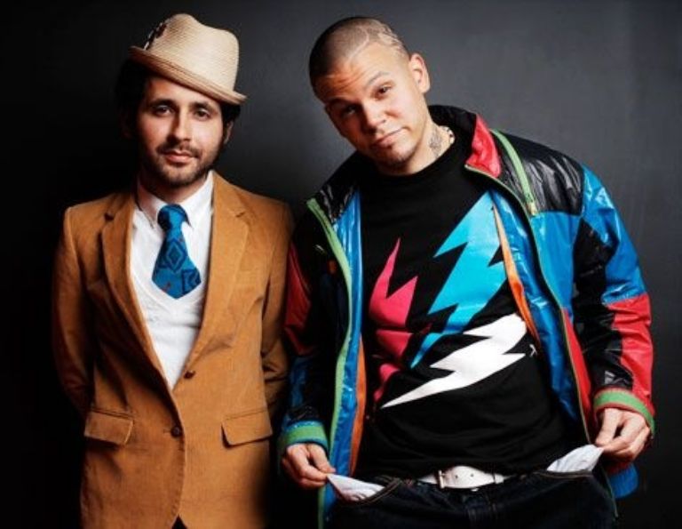 También le puedes dedicar al amor de tu vida la música de Calle 13