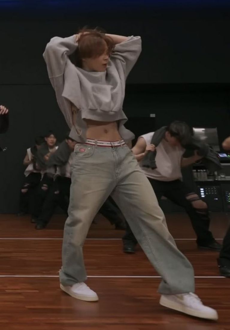 Amarás estas fotos de la cintura de Jimin de BTS run bts dance practice