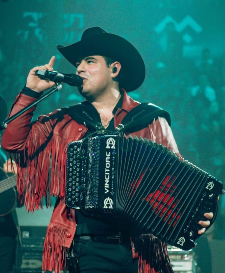 Alfredo Olivas en México checa el precio de los boletos para el concierto
