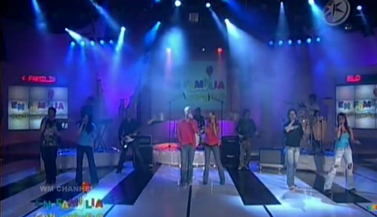 Varios famosos llegaron a En Familia con Chabelo cantantes RBD