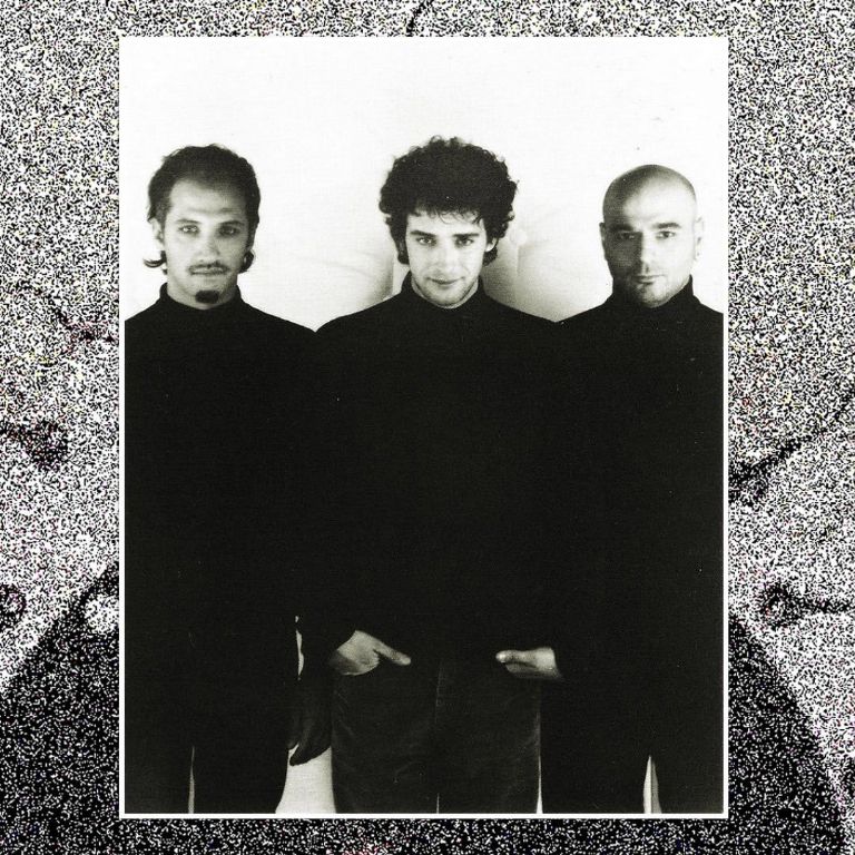 Soda Stereo te ayuda con el placer con la canción En Remolinos