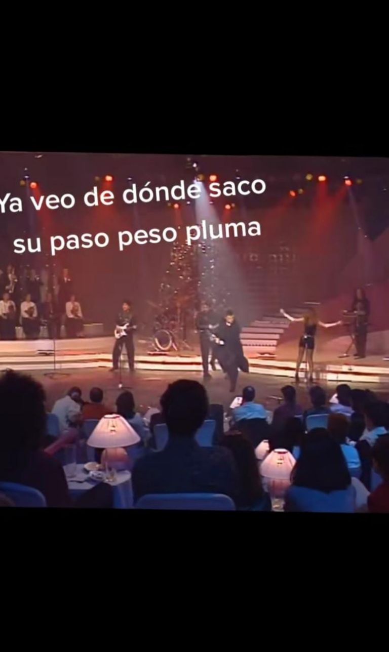 Luis Miguel hizo primero el paso de baile de Peso Pluma