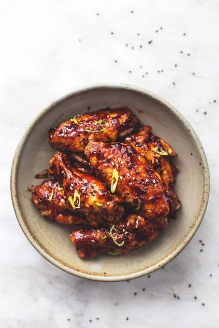 Sigue la receta del pollo picante coreano que hace V en Jinnys Kitchen